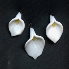 VINTAGE CALLA LILY LAMPWORK DROPS