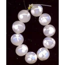 VINTAGE OPALESCENT SNOW GLOBE BEADS