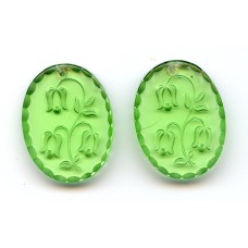 VINTAGE GREEN OVAL ETCHED PENDANT