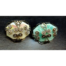 VINTAGE OPALESCENT AND FILIGREE CENTERPIECE