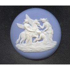 VINTAGE WEDGWOOD CAMEO (ROUND)