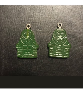 VINTAGE GREEN BAKELITE HUMPTY DUMPTY CHARM