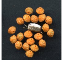 EGYPTIAN REVIVAL BEAD WITH MATCHING CLASP