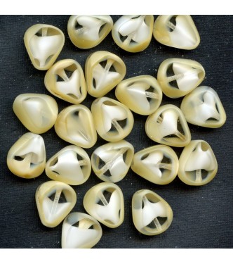 VINTAGE TRIANGLE SLICE BEADS