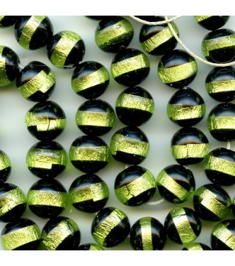 VINTAGE WG  SHINY BLACK AND LIME FOIL BEADS