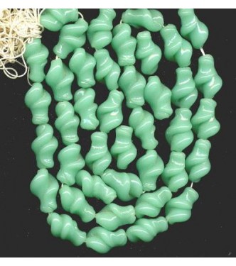 VINTAGE LAMPWORK MINTY SPRING CURL BEADS