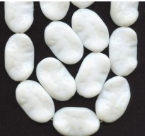 BEAUTIFUL VINTAGE SHINY WHITE FOCAL BEADS