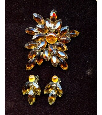 VINTAGE STARBURST TOPAZ BROOCH AND EARRINGS