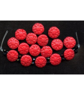 VINTAGE 2 HOLE RED FLOWER BEADS