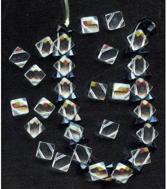 ART DECO TWO HOLE SQUARE BEADS