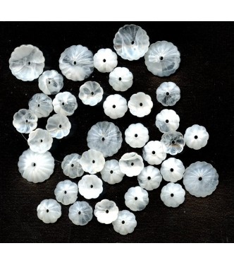 VINTAGE WHITE BEAD CAPS/FLOWERS