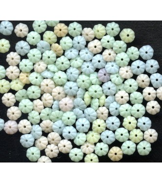 VINTAGE PASTEL BABY FLOWER BEADS