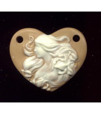 VINTAGE CERAMIC CAMEO HEART PENDANT (Cream)