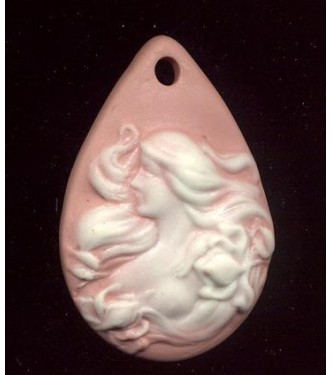 VINTAGE CERAMIC CAMEO TEARDROP PENDANT